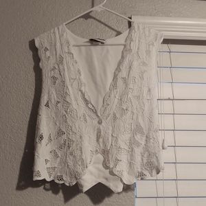 Red's Threads Lace vest/top